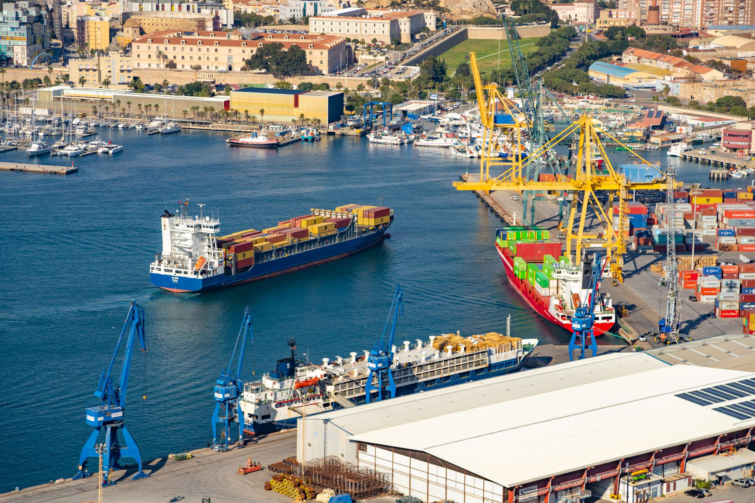 Buque descarga portuaria Cartagena Buque descarga portuaria Cartagena