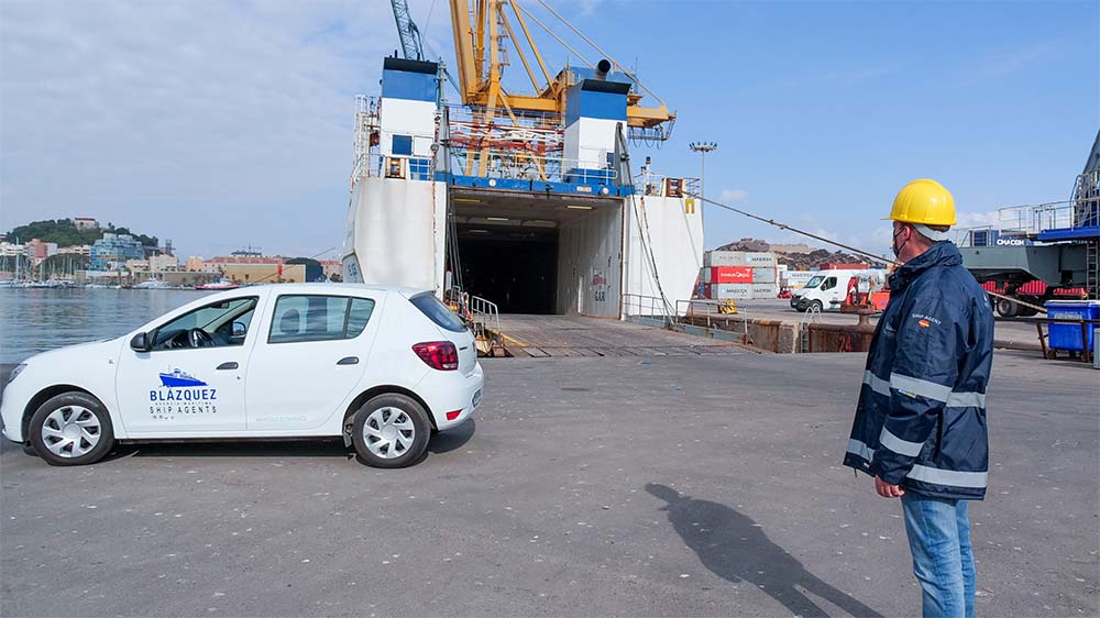 Operario Blazquez puerto Operario en puerto de cartagena Blazquez